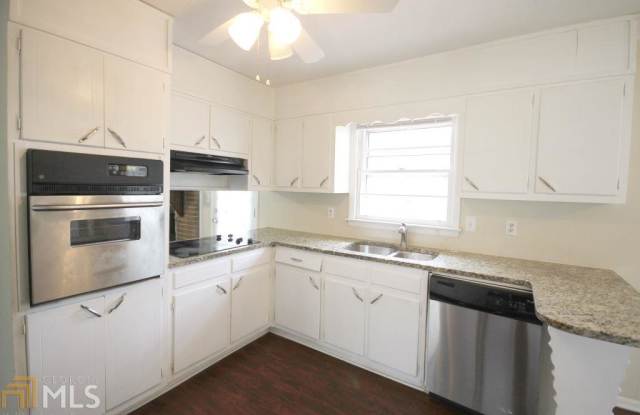 4421 Lynn Ct Gallery 4
