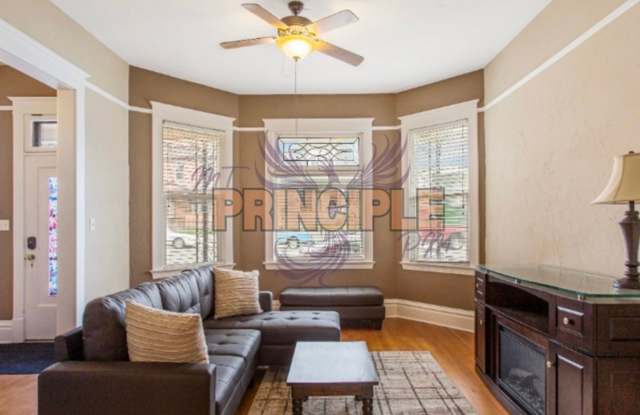 West Silver Street Bottom Apartment Gallery 1