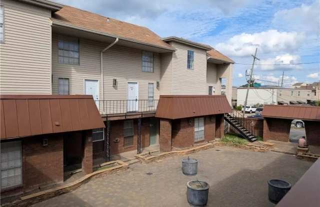 2500 Manson Ave photos photos