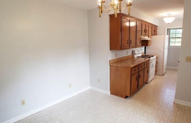 2400 Farms Cir Gallery 4