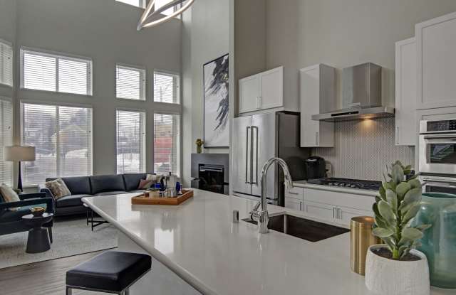 Daymark Uptown Gallery 3