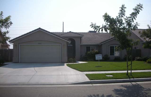 4 bedroom 2 bathroom house in SE Visalia! photos photos