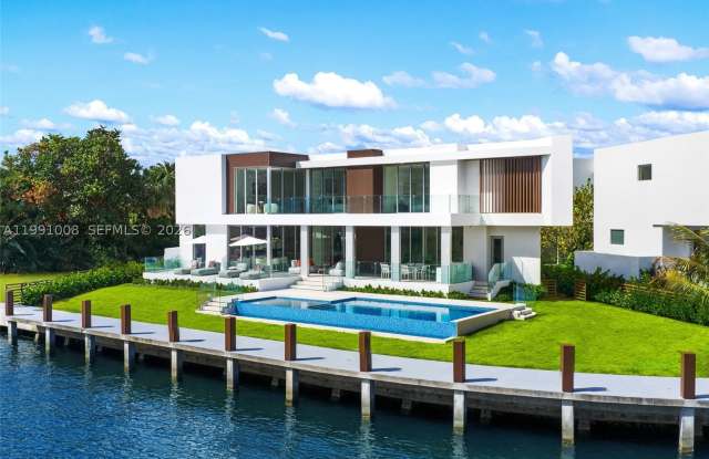 503 Palm Dr Gallery 3