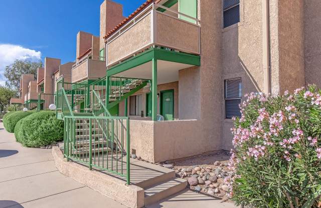 Broadmoor Apartments Gallery 4