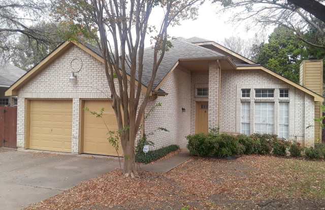 808 Shady Brook Lane - 808 Shady Brook Lane, Cedar Hill, TX 75104