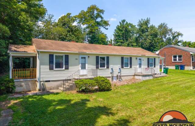 Charming Duplex Near Downtown Blacksburg Gallery 1