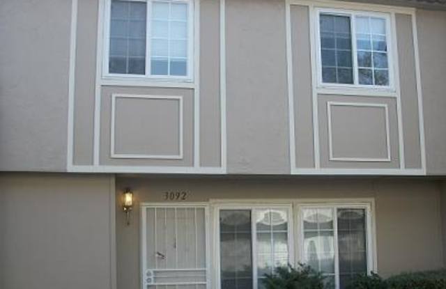 Adorable Upgraded Condo Near Downtown photos photos