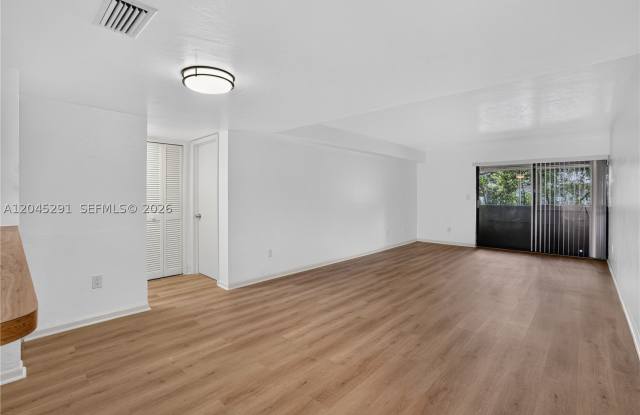 7420 SW 59th Ave photos photos
