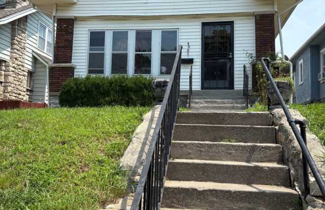 Beautiful 4 bedrooms and 2 bathrooms! photos photos