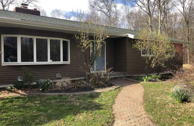 132 KILLEARN RD - 132 Killearn Road, Dutchess County, NY 12545