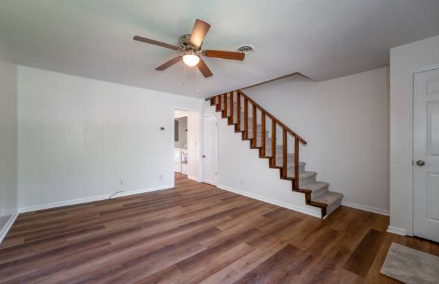 70 Greenville Highway - 1 Gallery 2