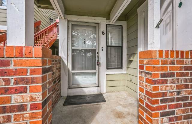 Charming 1BR Condo in Aurora photos photos