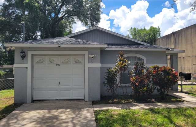 North Tampa 3Br/2Ba with 1-car garage Gallery 1