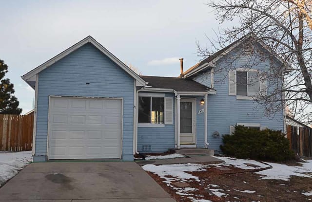 4913 South Salida Court - 4913 South Salida Court, Aurora, CO 80015