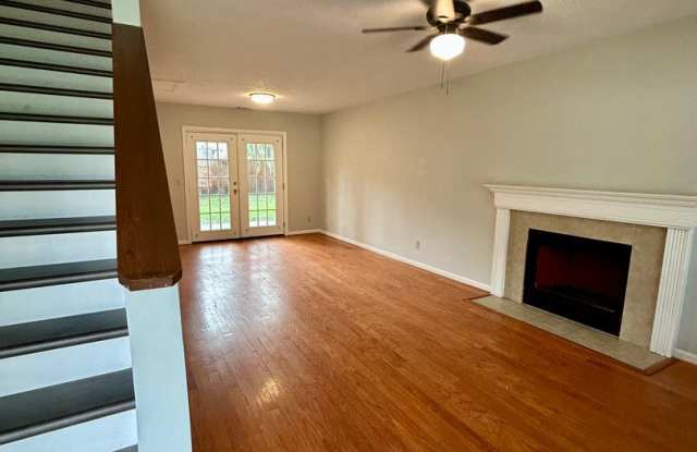 Newly Remodeled 3 Bedroom, 2 bath home with bonus room in Coffee Bluff Area. Gallery 3