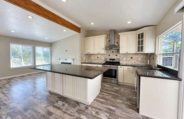 Available for Rent! Beautifully Updated 4-Bedroom Home in Prime Livermore Location Gallery 3