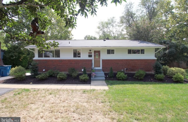 4429 ROUNDHILL ROAD - 4429 Roundhill Road, Rose Hill, VA 22310