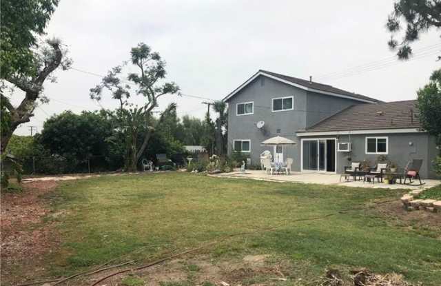1324 West Valencia Mesa Drive Gallery 2