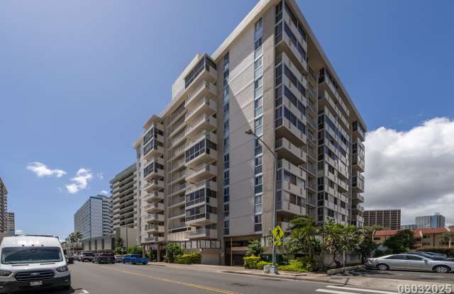 $3,200 / 2BR - 1015ft2 - 2 BR /1.5 BA/1 PKG photos photos