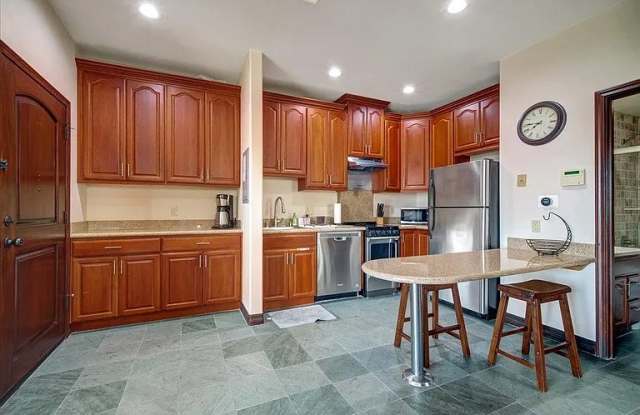 10769 Ohio Ave Ph 2 photos photos