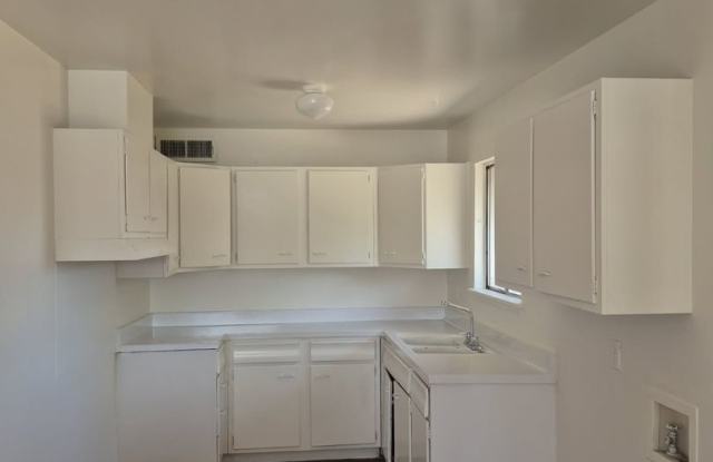 3 Bed 2 Bath Home Available photos photos