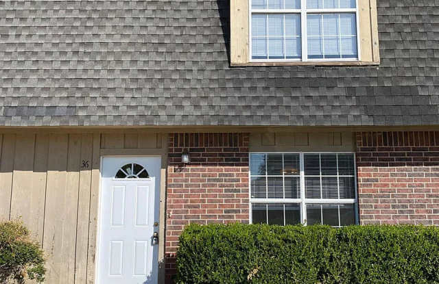Available January 1st! 2 Bedrooms, 1.5 Bathrooms Two-Story Townhouse in Farmington - 36 Wilma Avenue, Farmington, AR 72730