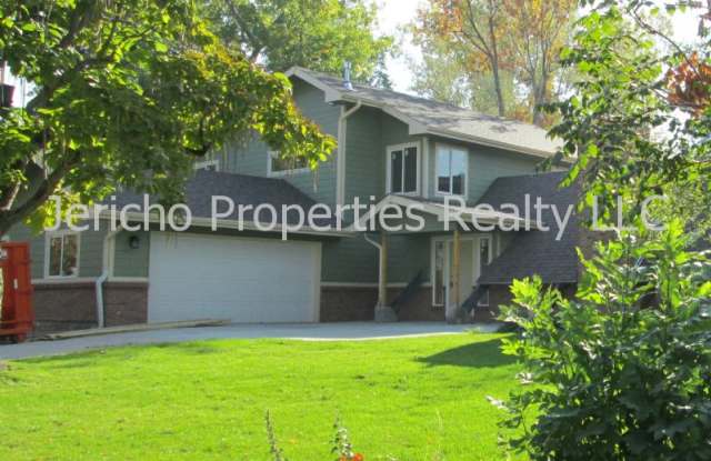 5958 S Lakeview St - 5958 South Lakeview Street, Littleton, CO 80120