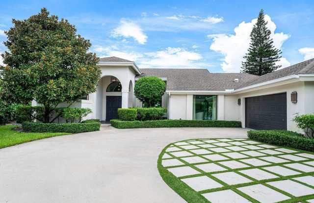 1860 LYNTON Circle Gallery 1