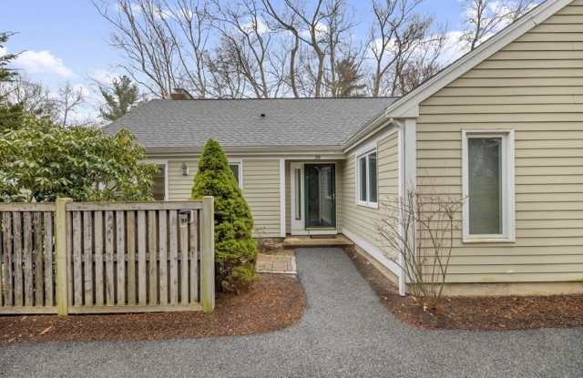 38 Fifer Lane - 38 Fifer Lane, Lexington, MA 02420