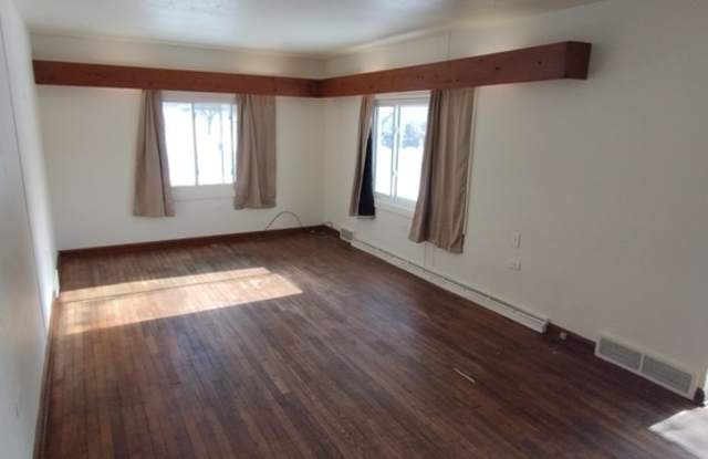 609 Crider Avenue Northeast - 1 photos photos