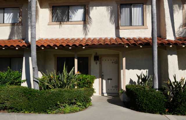 3 Bdrm/2.5 Bath in Criterion Townhomes Community of Placentia photos photos