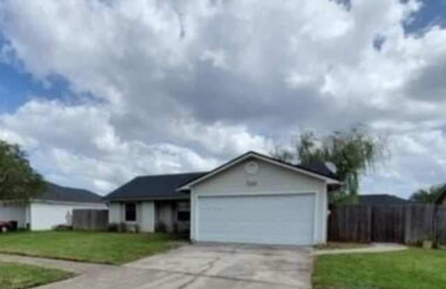 7809 ALLSPICE Circle E - 7809 Allspice Circle East, Jacksonville, FL 32244
