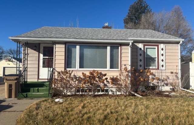 Charming Home in Prime Minot Location photos photos