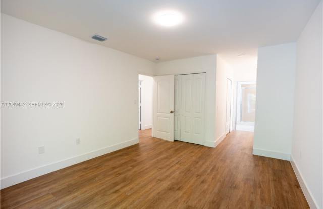 9124 Southwest 156th Court Gallery 4