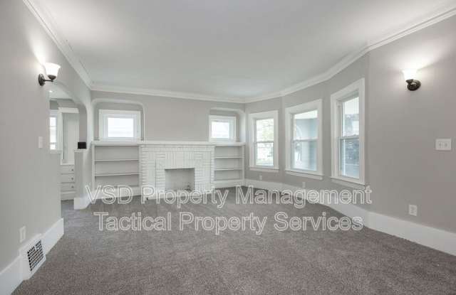 3694 E 147 St Gallery 4