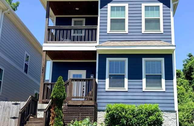 COMING SOON TO EAST NASHVILLE!! ROSEBANK AREA! photos photos