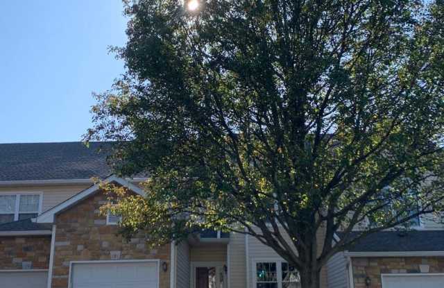181 GLENEAGLES CT Gallery 3