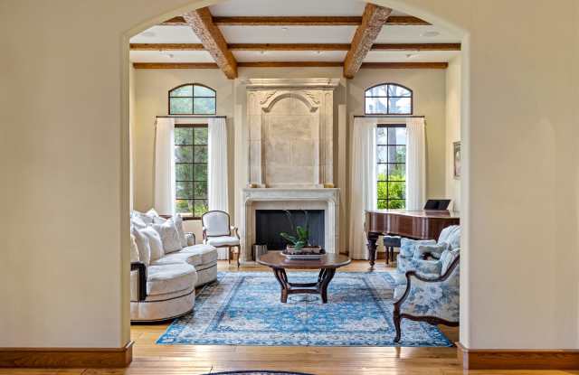 3317 Taylor Road Gallery 3