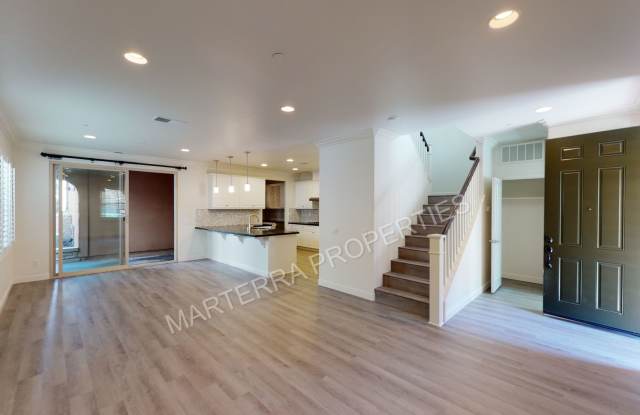 Beautiful 3 Bed/2.5 Bath Home in Portola Springs, Irvine! Gallery 4