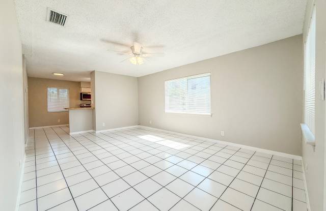 1025 Northeast 17th Avenue - 1 photos photos