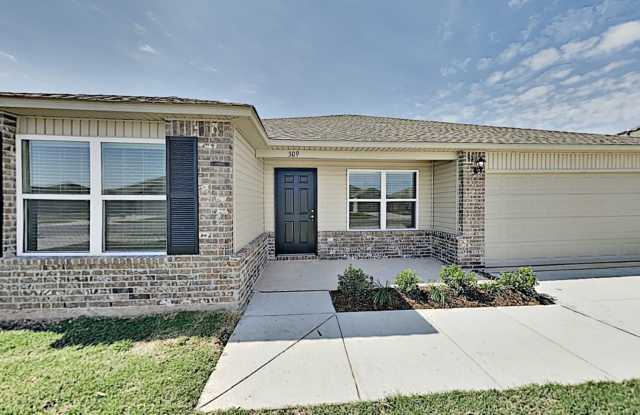 4 Bedroom 2 Bath Home in Newcastle Schools Gallery 4