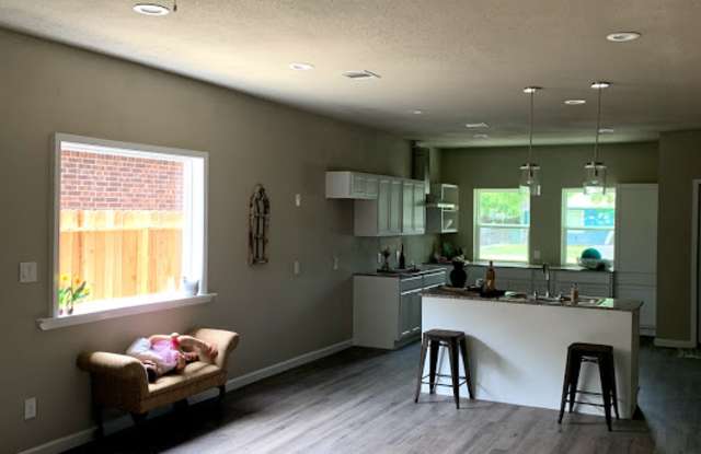 707 Garrett Street - B Gallery 2