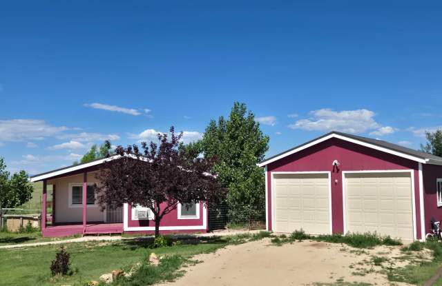 3 Bedroom Country Home with Detached Garage photos photos