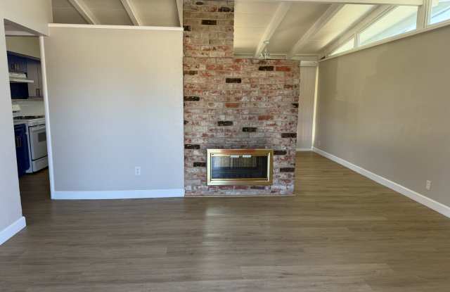 LARGE LOT, MODERN HOME WITH EV CHARGING STATION AND MUCH MORE!!! Gallery 4