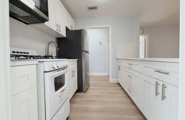 731 TUSCALOOSA Street 1, West Palm Beach, FL 33405 - 1447 photos photos