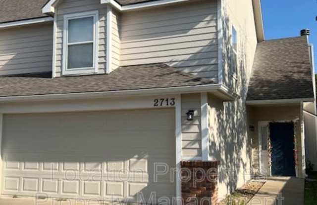2713 Grand Circle - 1 - 2713 Grand Circle, Lawrence, KS 66047