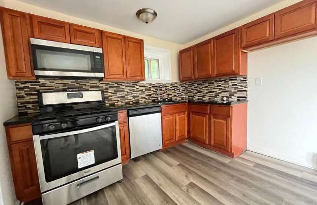 22 Hemlock St photos photos