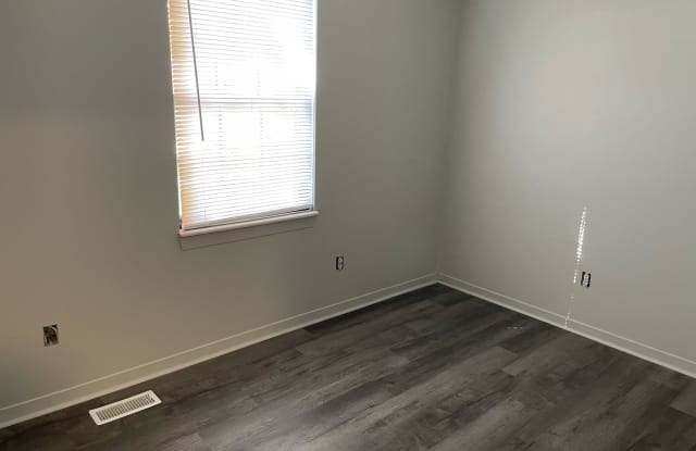 505 East Graham Place - 1 Gallery 4