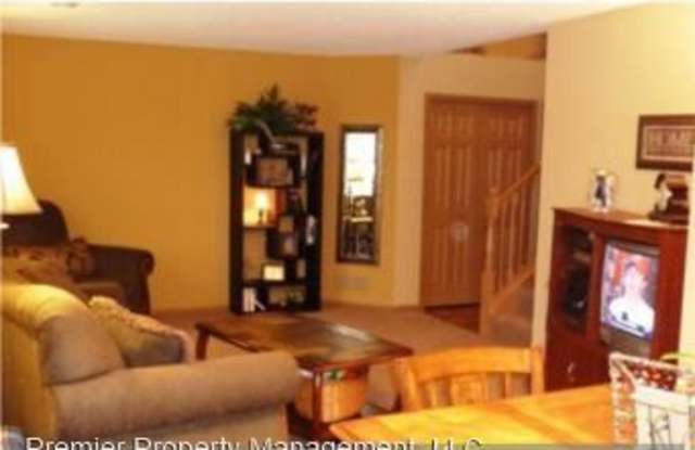 1978 Peach Dr NE Gallery 4