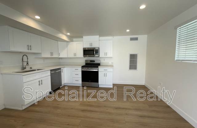1135 Scofield Drive photos photos